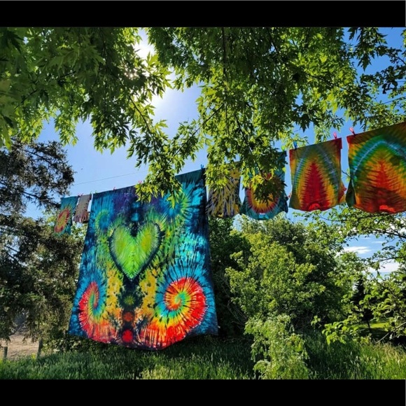 🌈Meet your Posher, New Life Tie Dye!🌈 - Picture 1 of 3